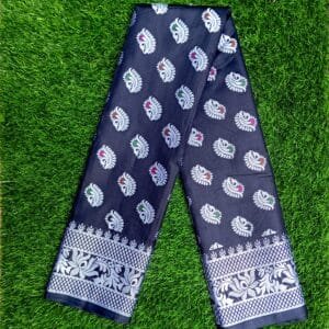 কাতান শাড়ি পানপাতা ডিজাইন (কালো কালার)